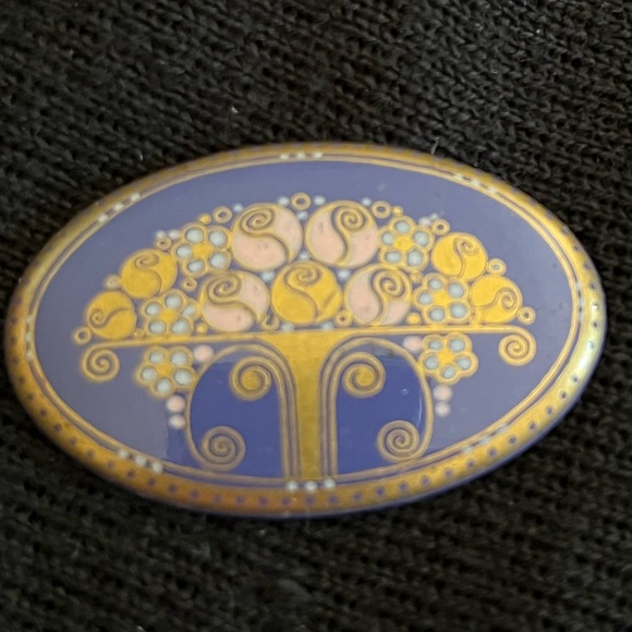 Brooch Pin - Picture 1 of 5